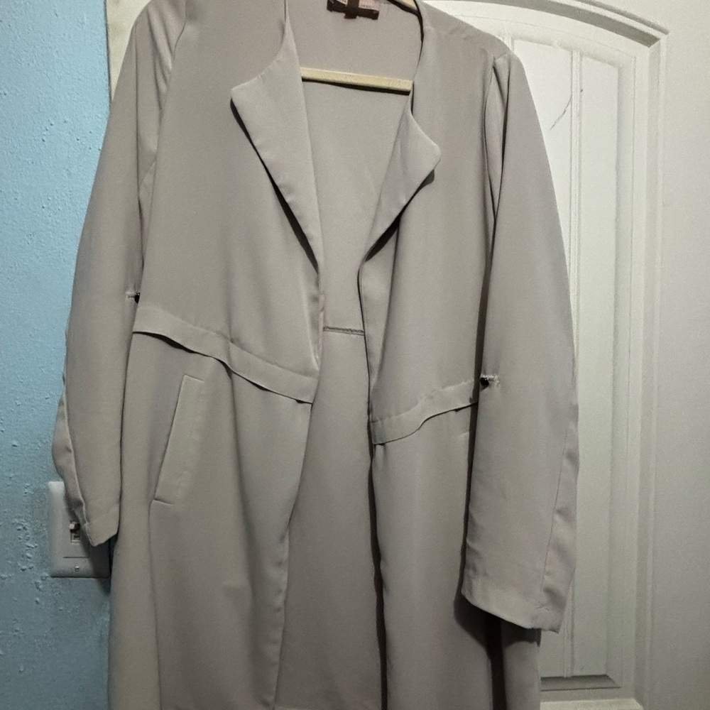 Philosophy Women's Cream Trench Coat